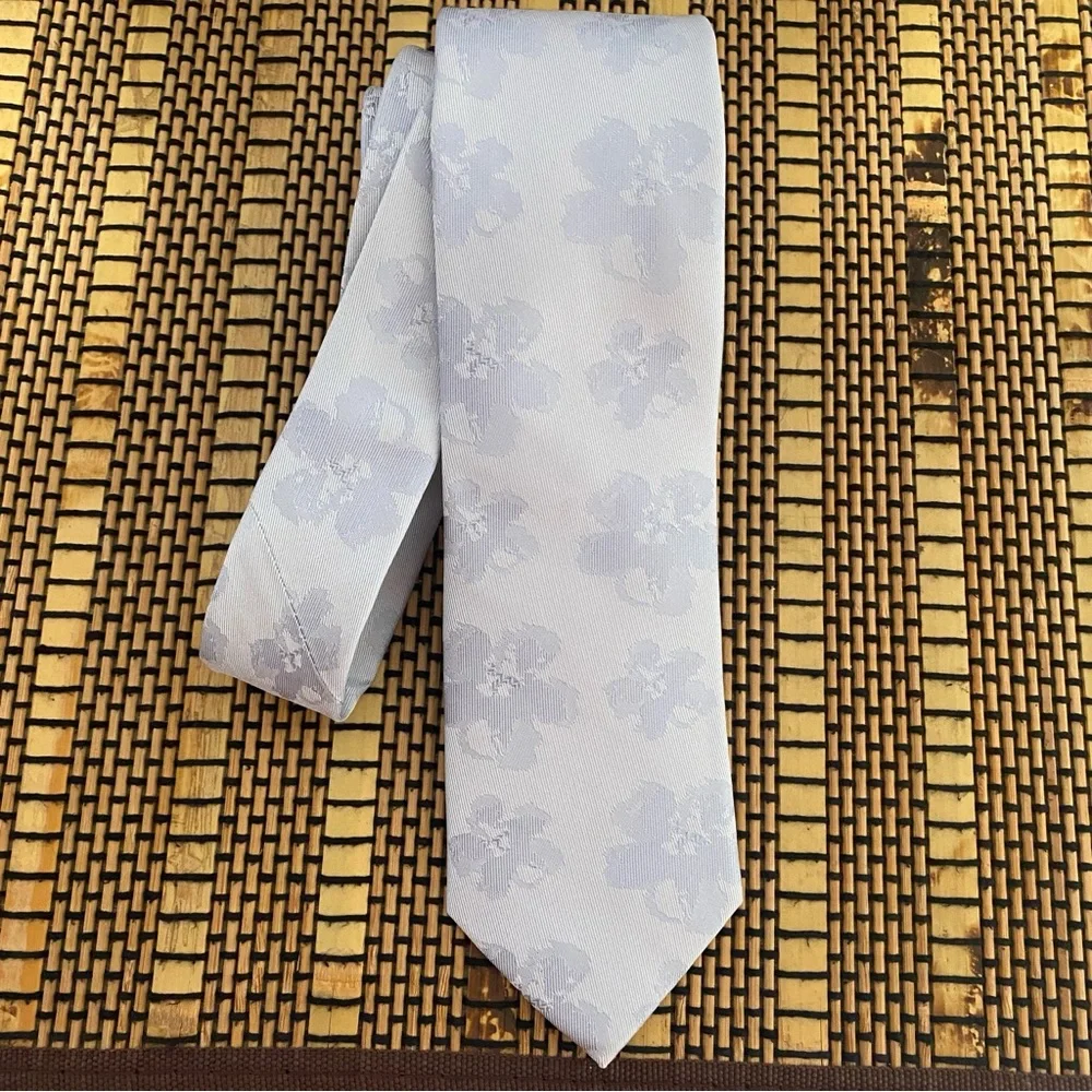 Ted Baker London Silk Tie LightGray Floral Jacquard Classic Width Necktie Office